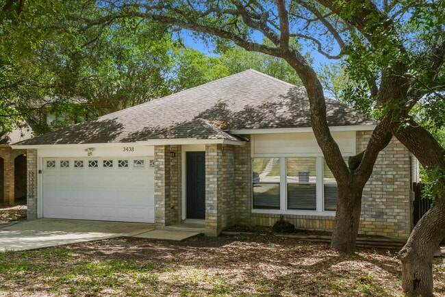 3438 Maitland