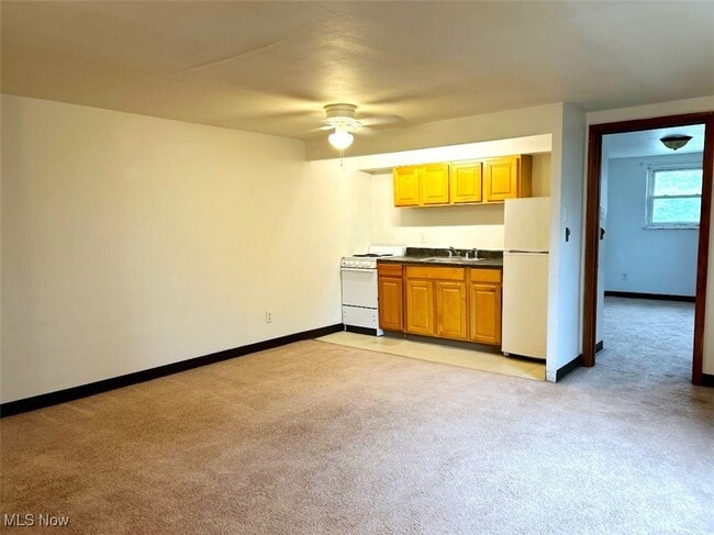 Building Photo - 2518 Sunset Blvd Rental