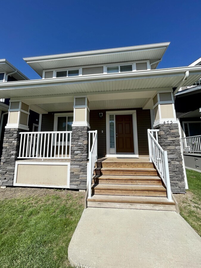 Photo - 475 River Heights Crescent