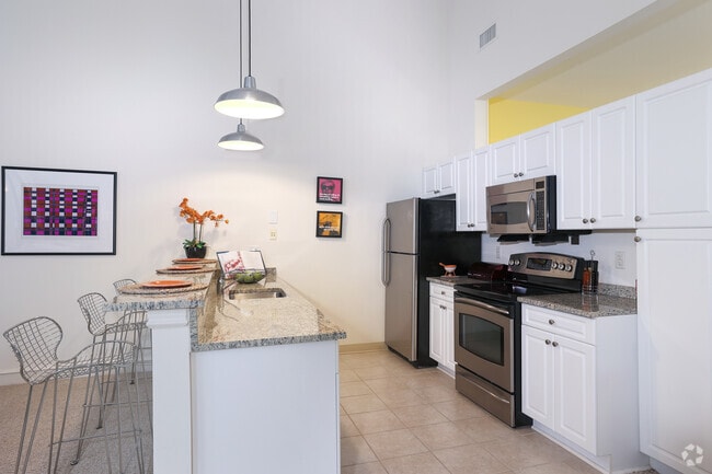 2BR, 2BA - 1,954SF - Kitchen - Loft Two Seven