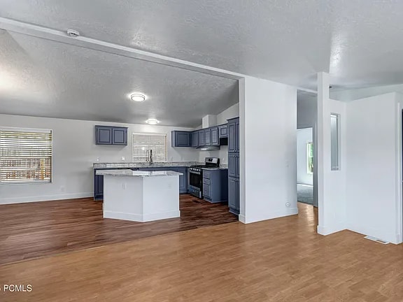 Photo - 380 W 2100 N