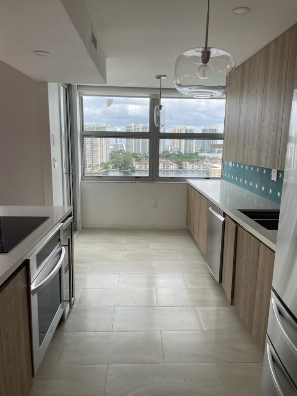 Photo - 18041 Biscayne Blvd Unidad 1704