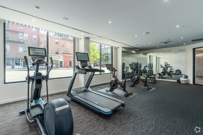 24/7 Fitness Center
