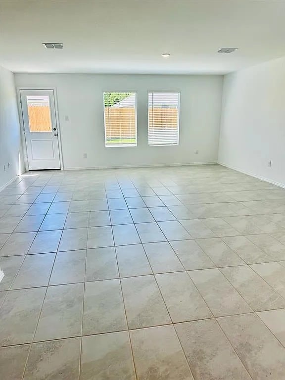 Photo - 1728 Round House Ln