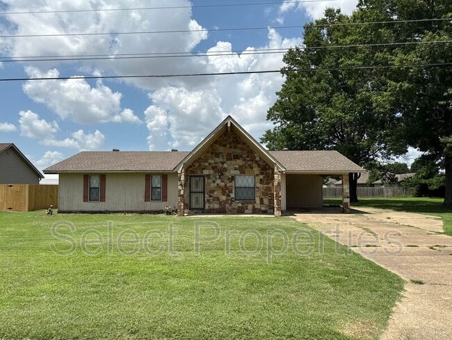 Photo - 220 Ada Dr House