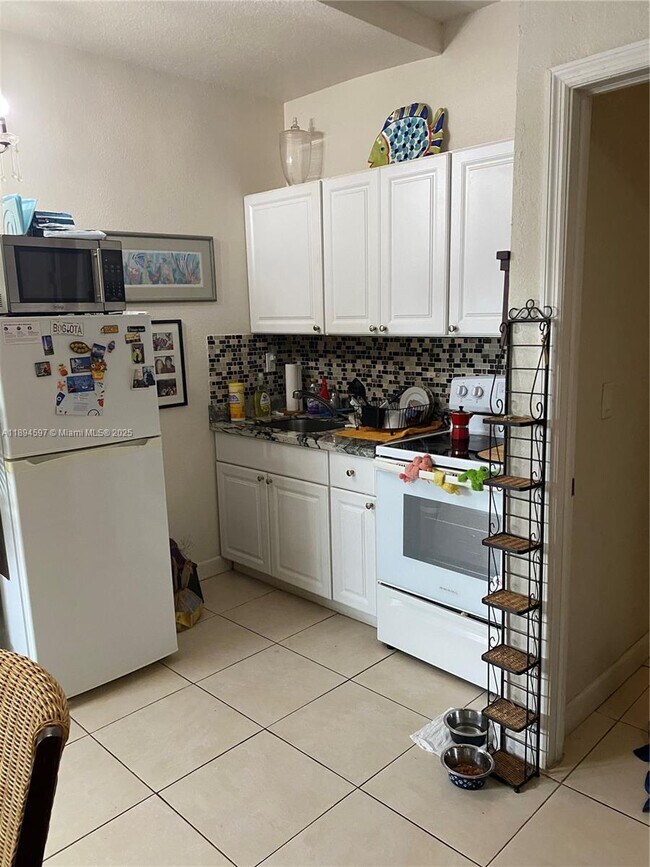 Photo - 14675 SW 22nd St Unit 14675