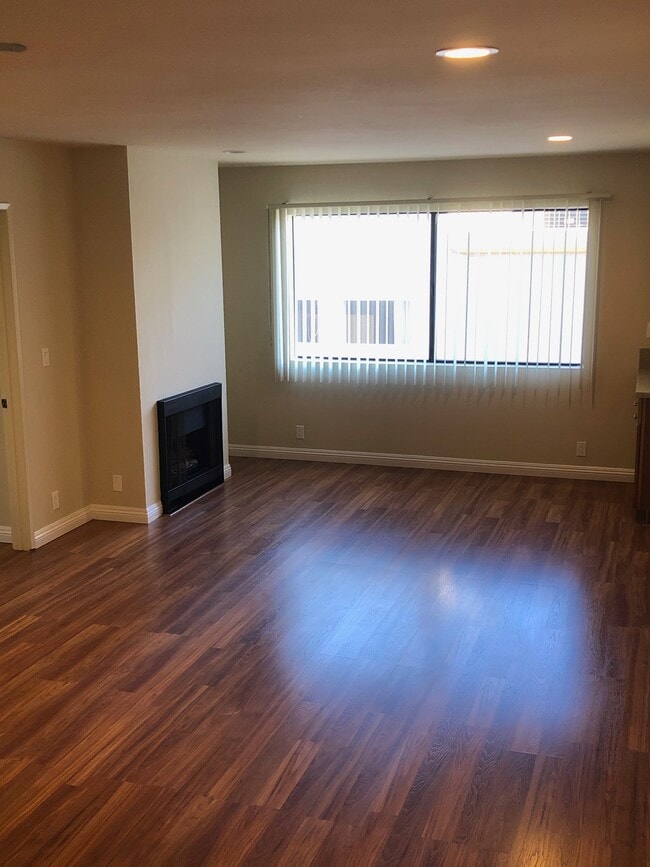 Photo - 1340 N Curson Ave Unidad 303