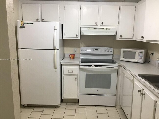 Photo - 359 Saxony Ln Unit 359