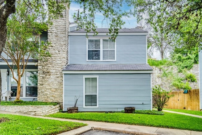 Photo - 6901 Old Quarry Ln