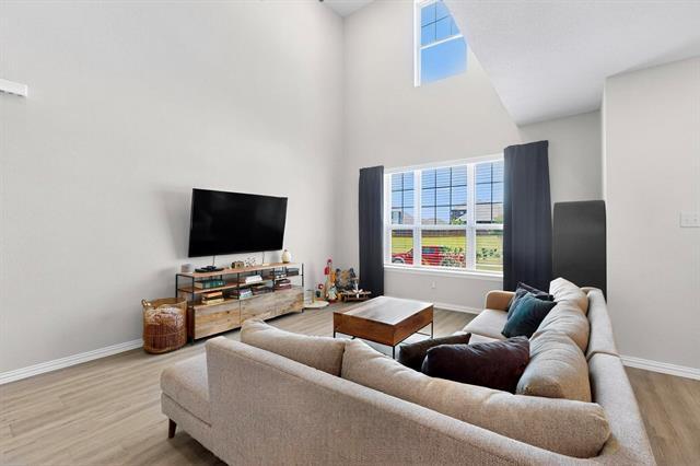 Photo - 1848 Indigo Ln