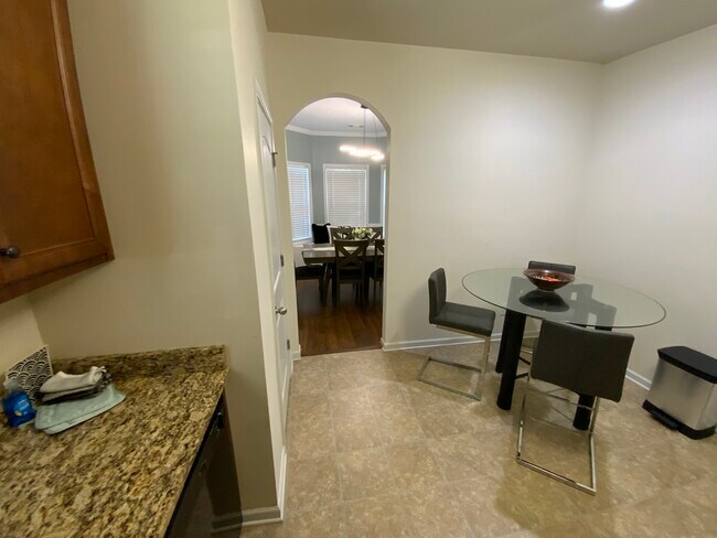 Photo - 2642 Dayview Ln