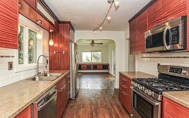 Photo - 6462 S G St