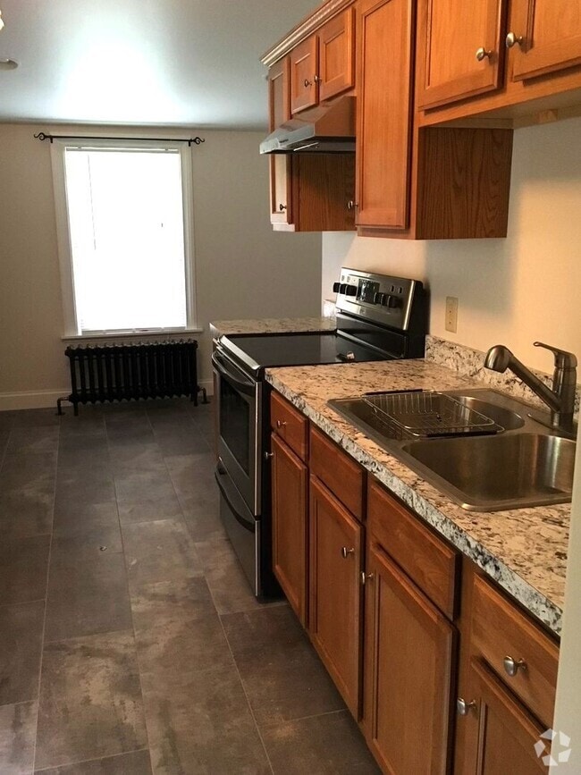 Building Photo - 253 E Main St Unit C Rental