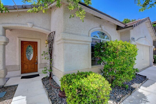 Photo - Gorgeous single story in the Northwest. Amazing yard with grass!