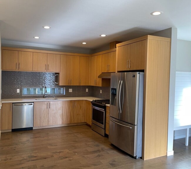 5462 SE 57th Ave