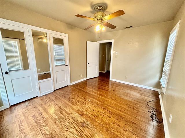 Photo - 4024 Lovell Ave