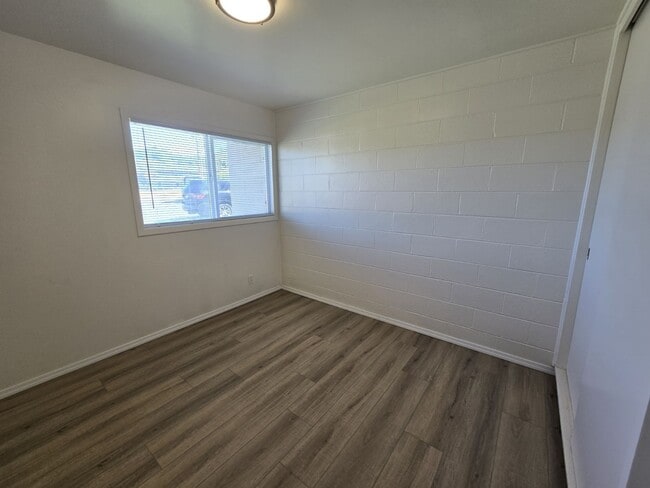 Photo - 751 NE Alameda Ave