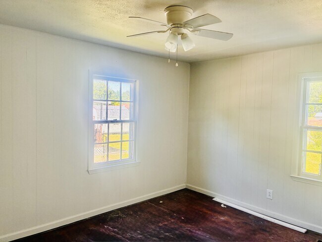 Photo - 806 Miller Ave