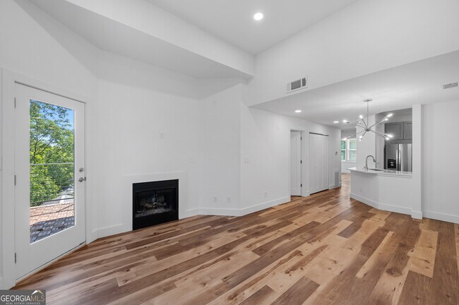 Photo - 855 Piedmont Ave NE Unit 1G