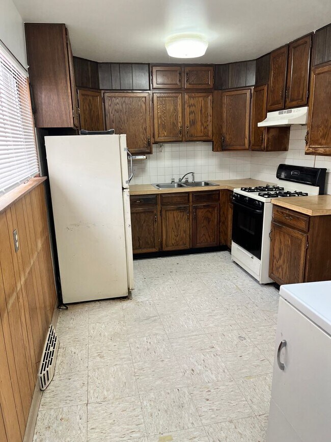 Photo - NICE DENVER DUPLEX!! CONVIENIENT LOCATION!!