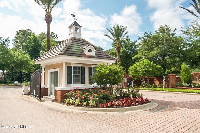 Photo - 13810 Sutton Park Dr N Unidad 839