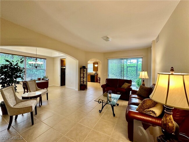 Building Photo - 1305 Mariposa Cir Unit 101 Rental