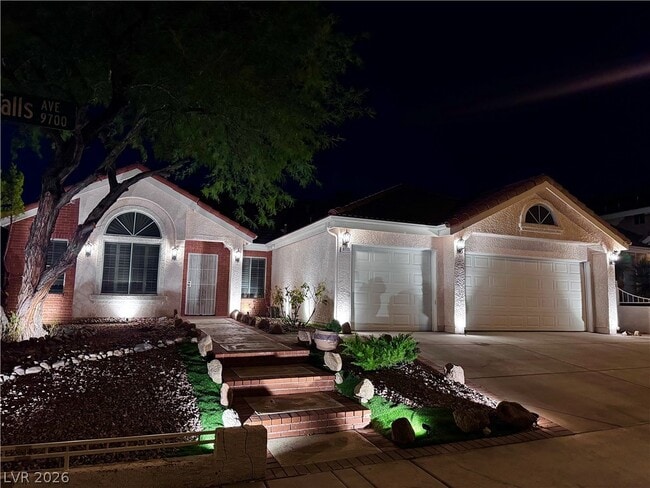 Building Photo - 9713 Cascade Falls Ave
