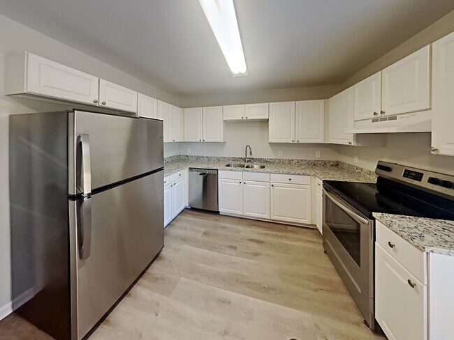 Photo - 128 Lippizanner Pl