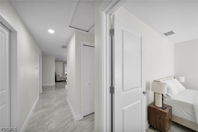 901A-901B Albany Ave