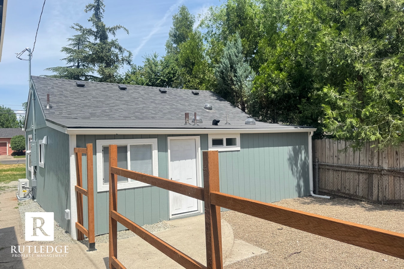 Photo - Cute & Cozy Cottage 1 Bedroom / 1 Bath - New Remodel