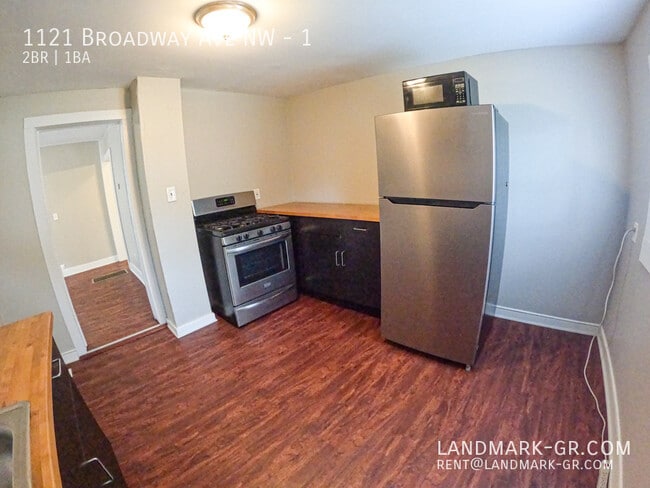 Photo - 1121 Broadway Ave NW Unidad 1