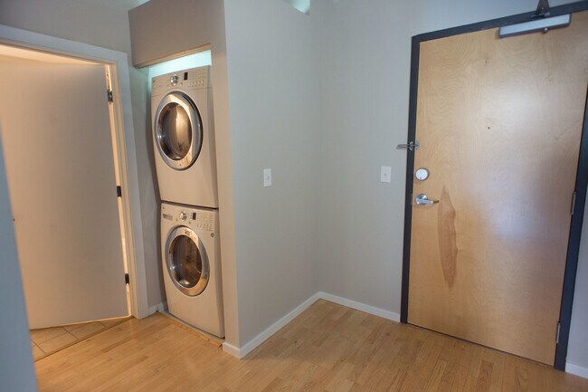 Photo - 3500 S Sangamon St