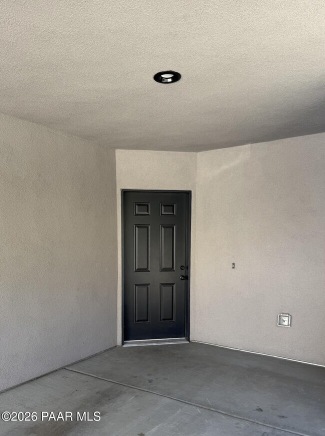 Photo - 720 N Walnut St Unit 16