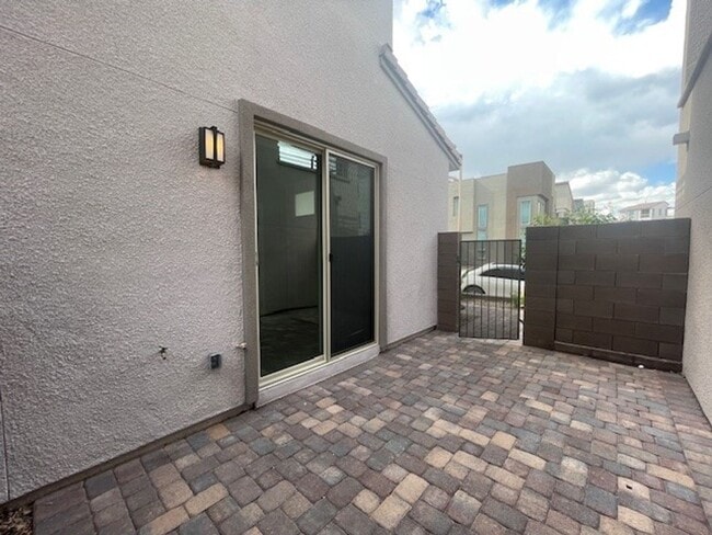 Photo - 11557 Earth Stone Ave