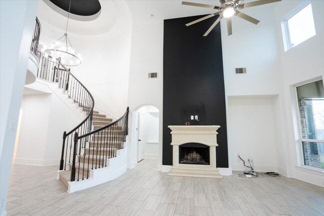 Photo - 2614 Orleans Way