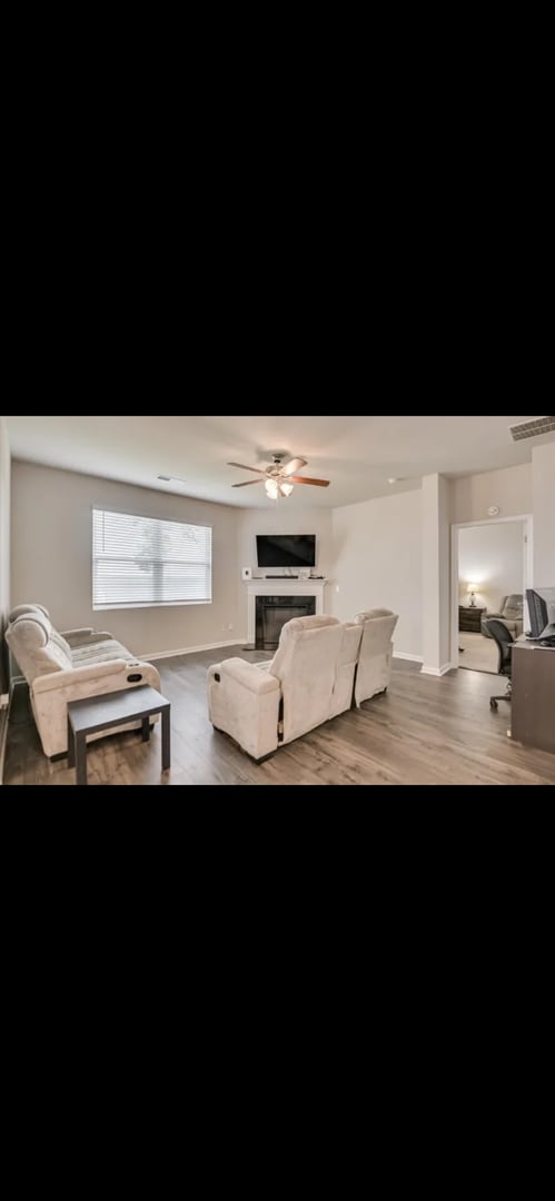 Photo - Cozy 4bedroom Home