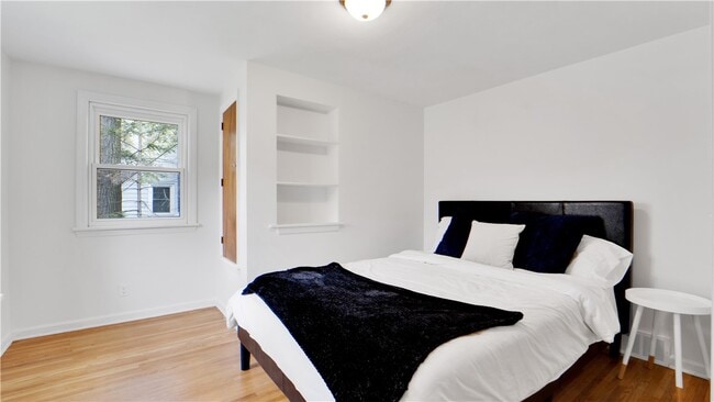 Photo - 288 Oakridge Dr