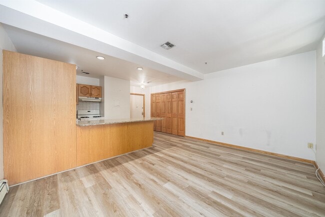 Photo - 72 Park Ave Unit 2D