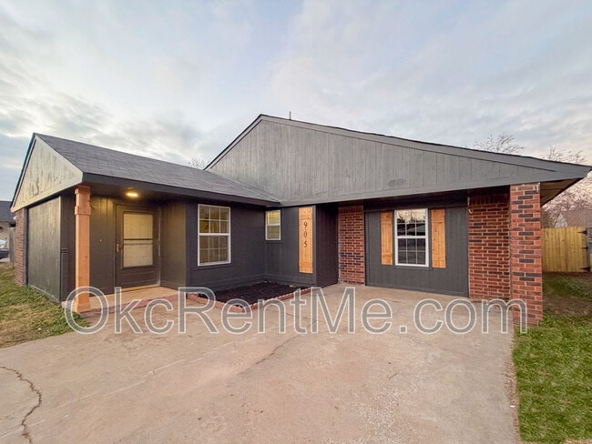 Photo - 905 SE 14th St