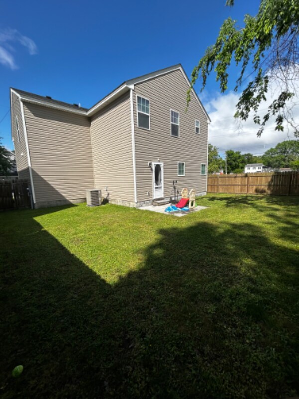 Photo - 1030 Hill St