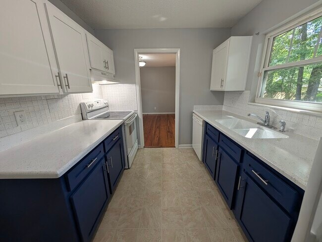 Photo - 1820 Medart Dr