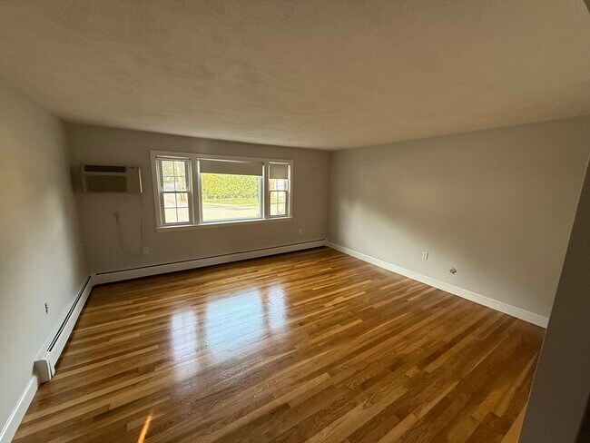Building Photo - 157 Stone St. Unit 6 Rental