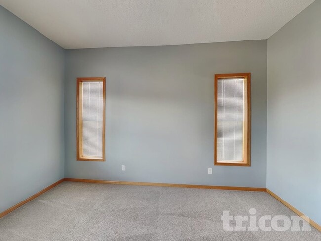 Photo - 4527 Mason Ave NE