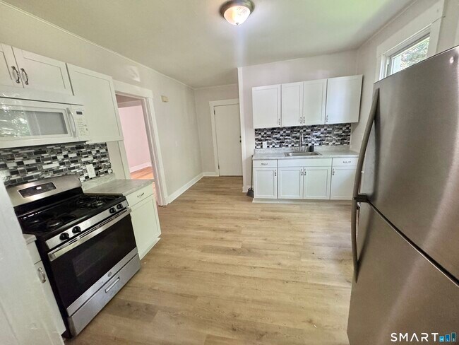 65 Lilac St Unit 1