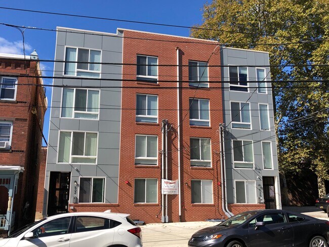Building Photo - 620 S 42nd St