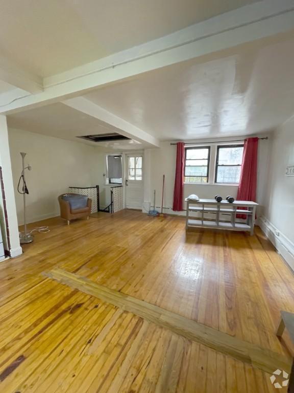 Building Photo - 1 bedroom in REGO PARK NY 11374 Unit 1 Rental