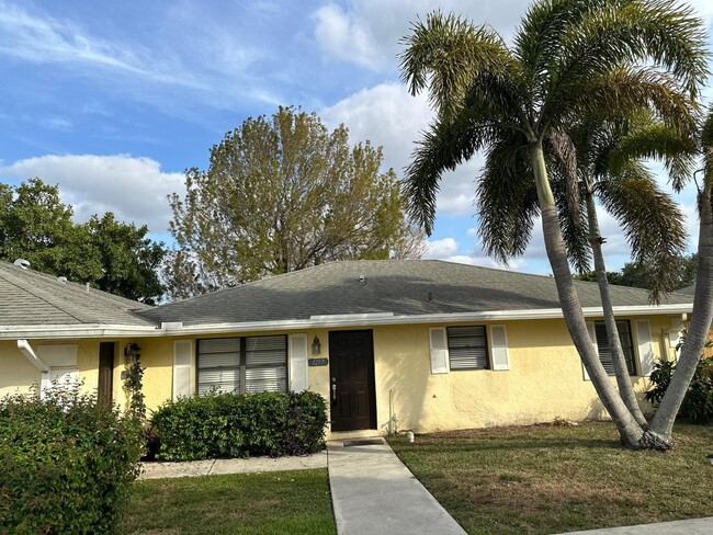 Photo - 1253 White Pine Dr House