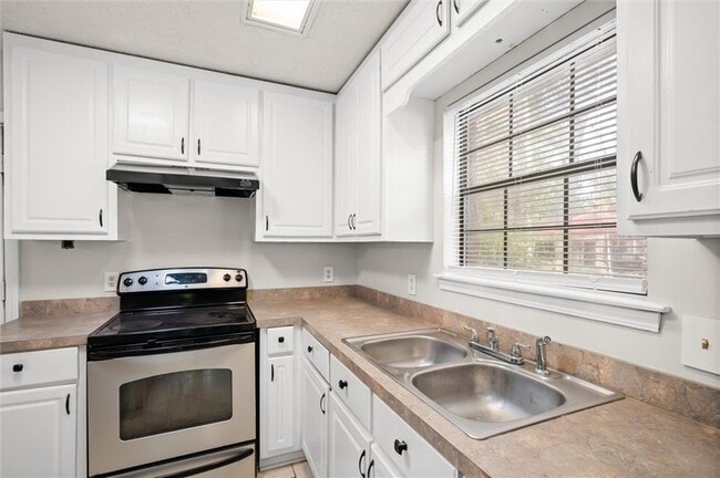 Photo - 1466 Darwood Dr