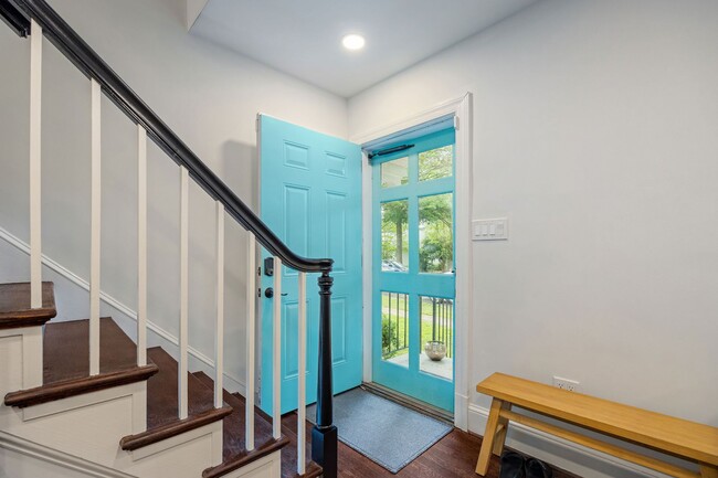 Photo - Beautiful 4 Bedroom Home off Of Cutshaw Ave! ***Available Early August 2026***