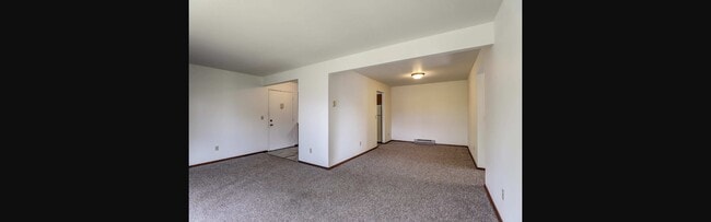 Silver Creek Apartments